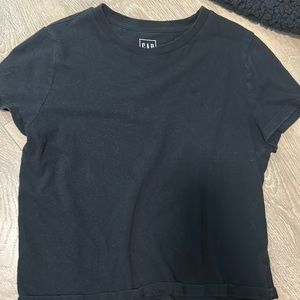 plain black gap tee (long baby tee)